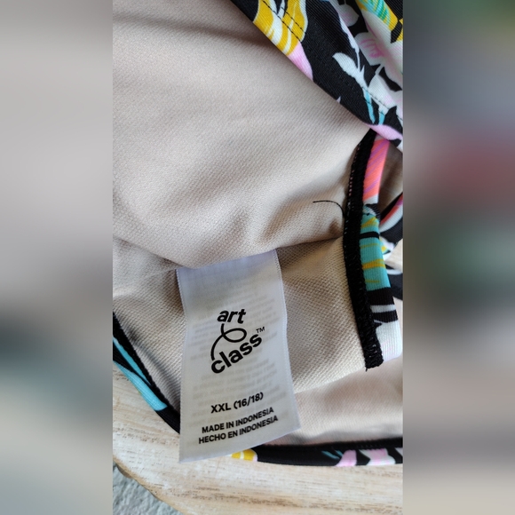 Art Class Girls' Size XXL (16/18) Floral Print Bikini Swim Top. - Picture 3 of 6